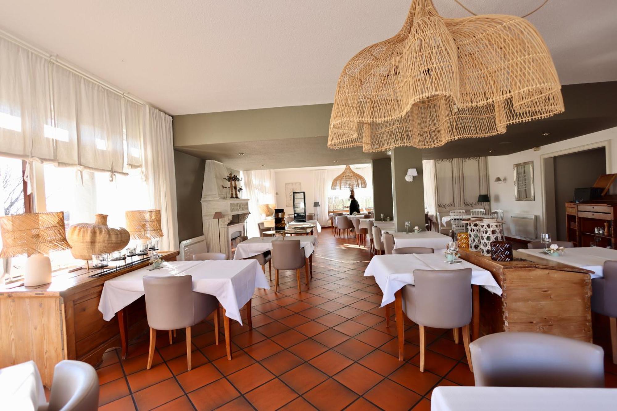 Hotel Restaurant Verger Des Chateaux, Route Des Vins Haut-Koenigsbourg Dieffenthal Luaran gambar